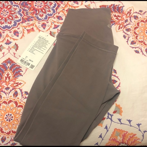 Align HR Pant 25” lunar rock color - Picture 3 of 6